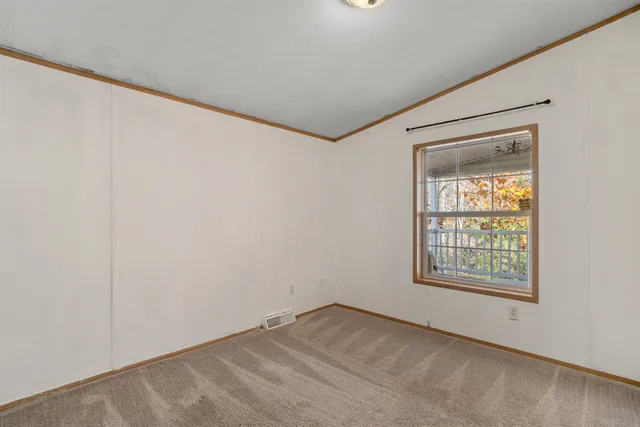 $175,000 | 8 Perimeter Drive, Rochester, NH 03867