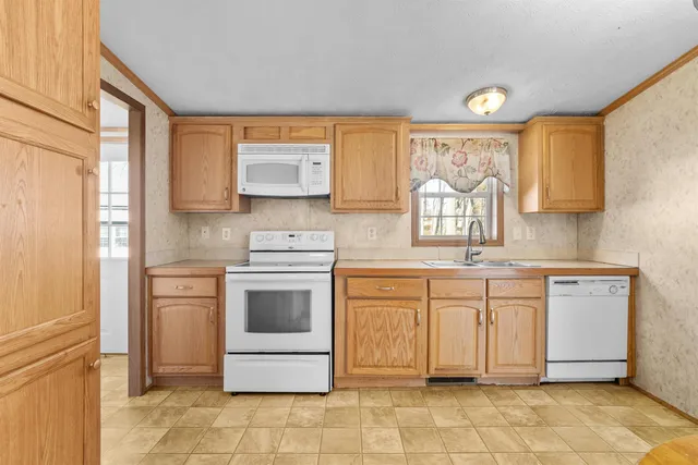 $175,000 | 8 Perimeter Drive, Rochester, NH 03867