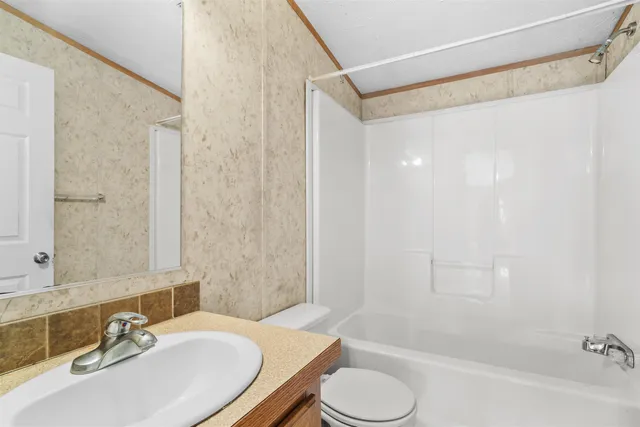 $175,000 | 8 Perimeter Drive, Rochester, NH 03867