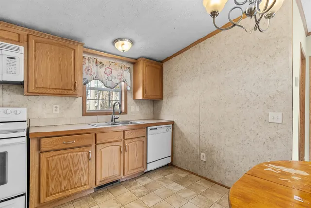 $175,000 | 8 Perimeter Drive, Rochester, NH 03867