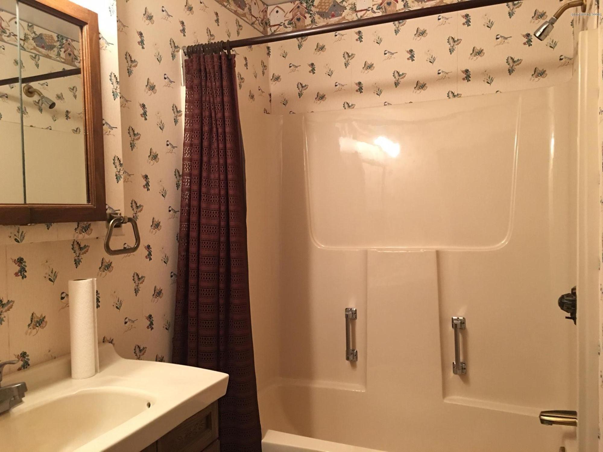3690 Aurantia Road Mims, FL 32754 - Photo 17 of 29 Guest Bath