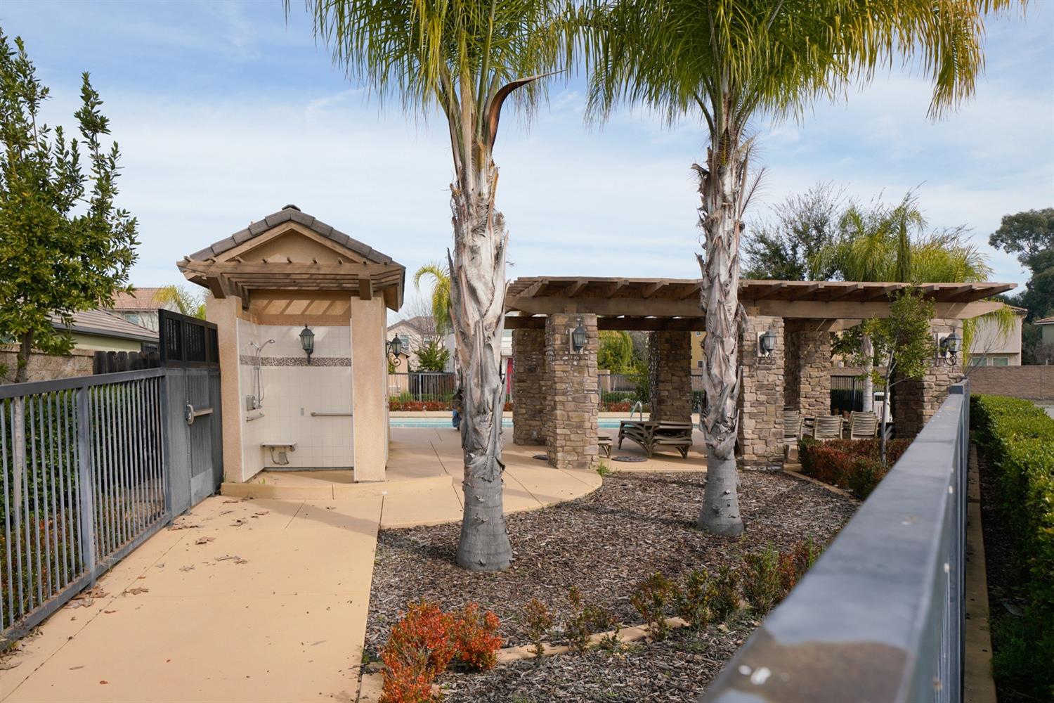 3563 Journey Way Clovis, CA 93619 - Photo 18 of 20 a front view of a house with garden