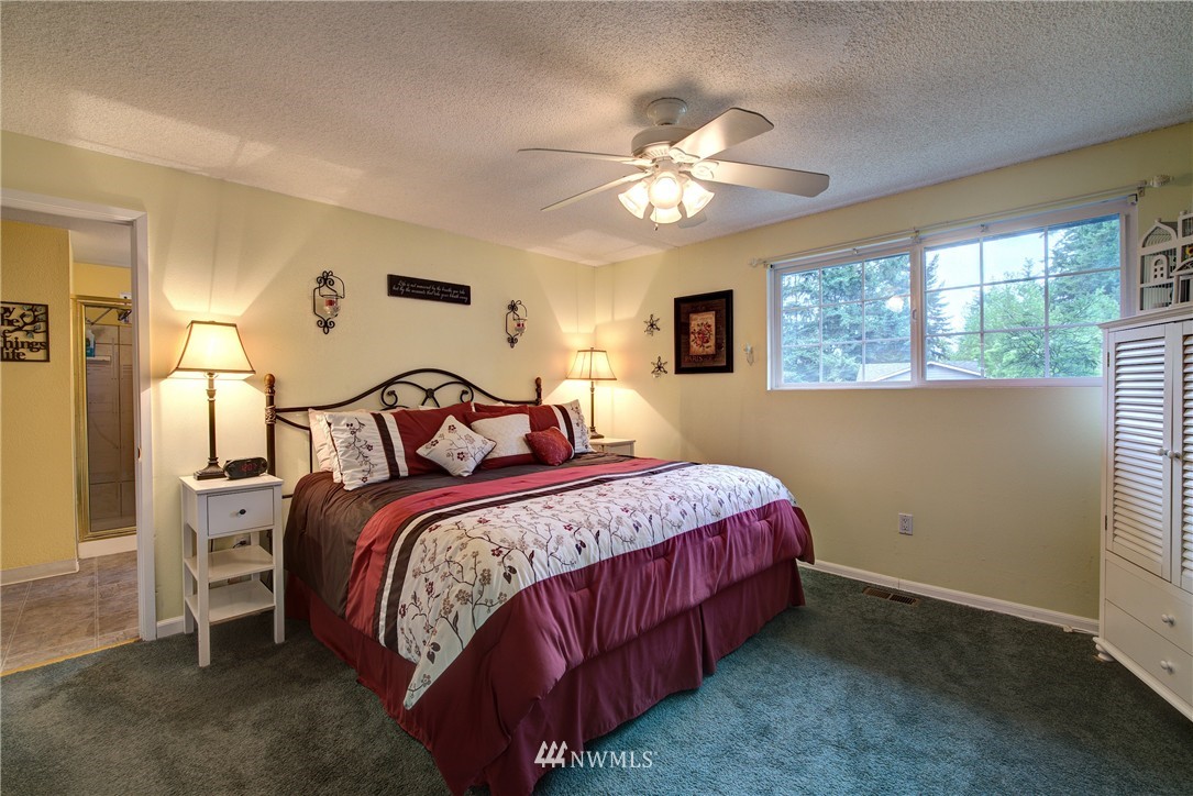 21904 7th Place West Bothell, WA 98021 - Photo 11 of 25