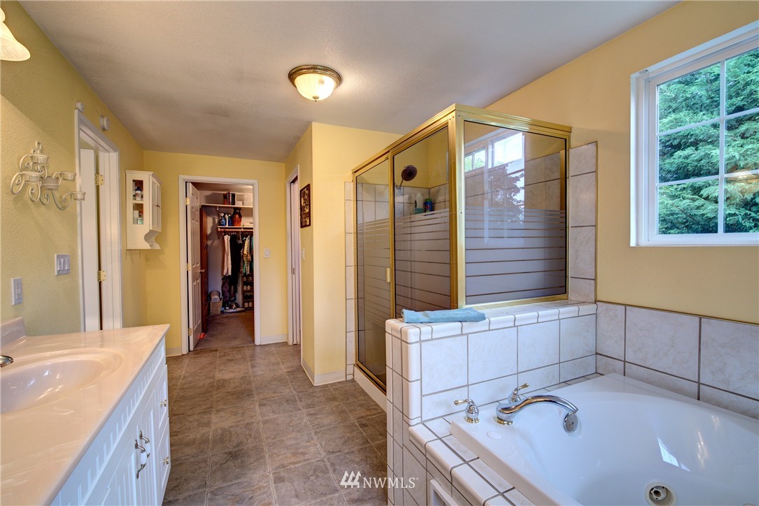21904 7th Place West Bothell, WA 98021 - Photo 14 of 25