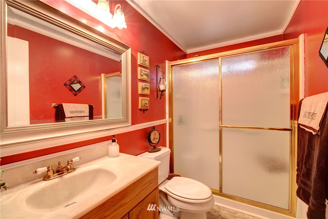 21904 7th Place West Bothell, WA 98021 - Photo 17 of 25