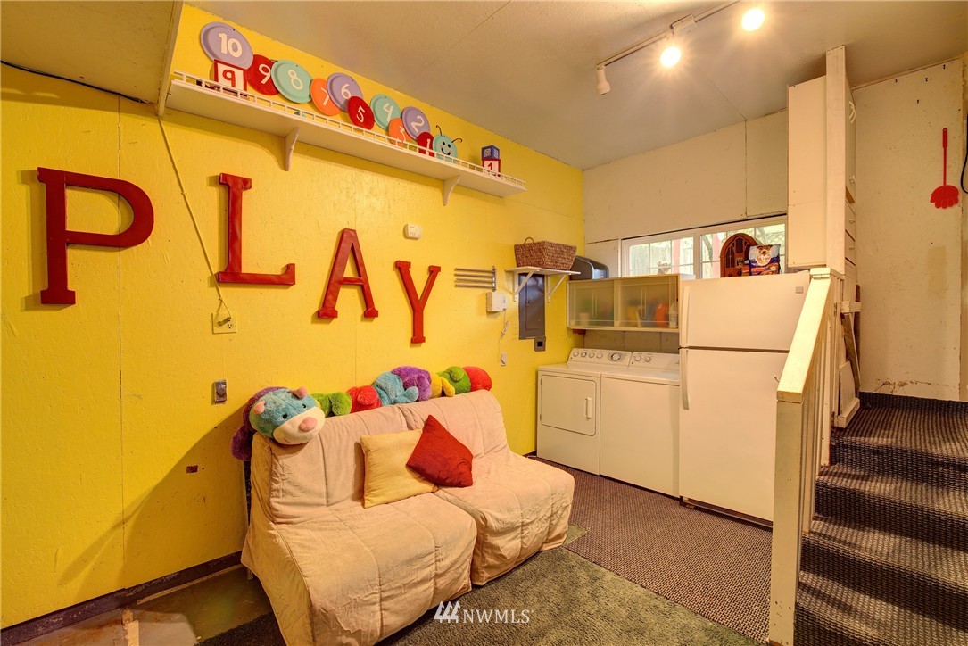 21904 7th Place West Bothell, WA 98021 - Photo 18 of 25