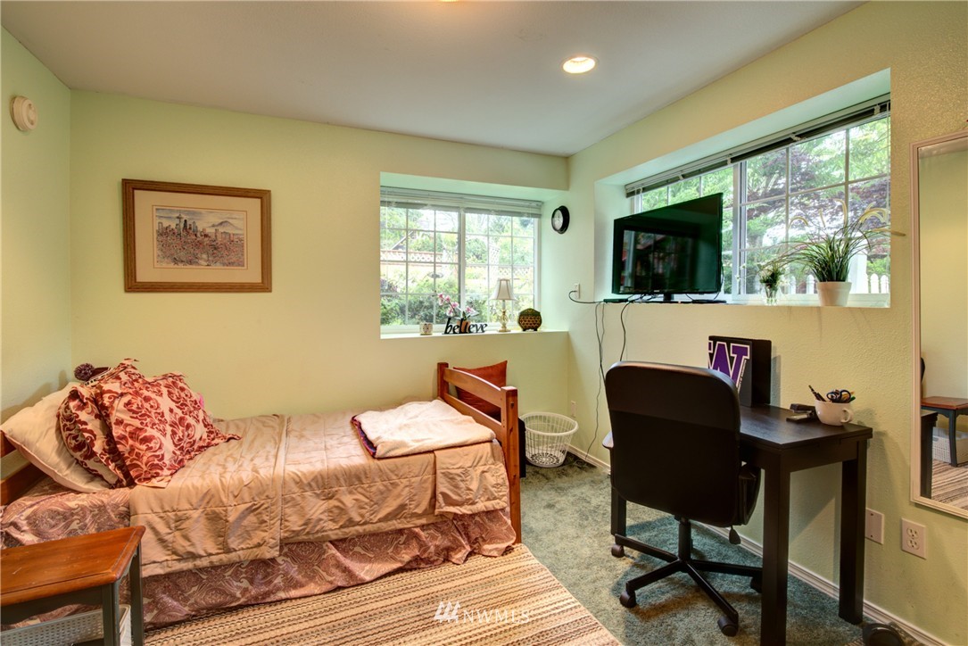 21904 7th Place West Bothell, WA 98021 - Photo 19 of 25