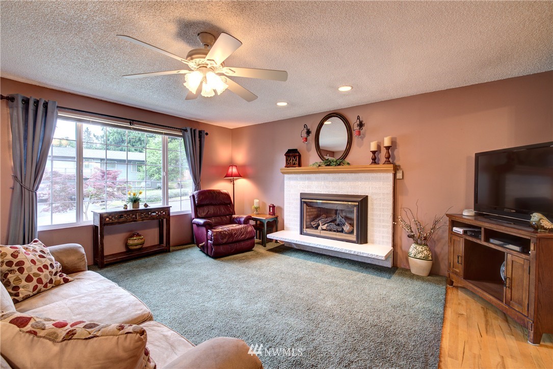 21904 7th Place West Bothell, WA 98021 - Photo 3 of 25