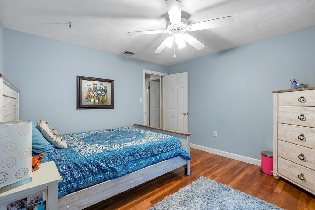 22 Dow Avenue Arlington, MA 02476 - Photo 15 of 27