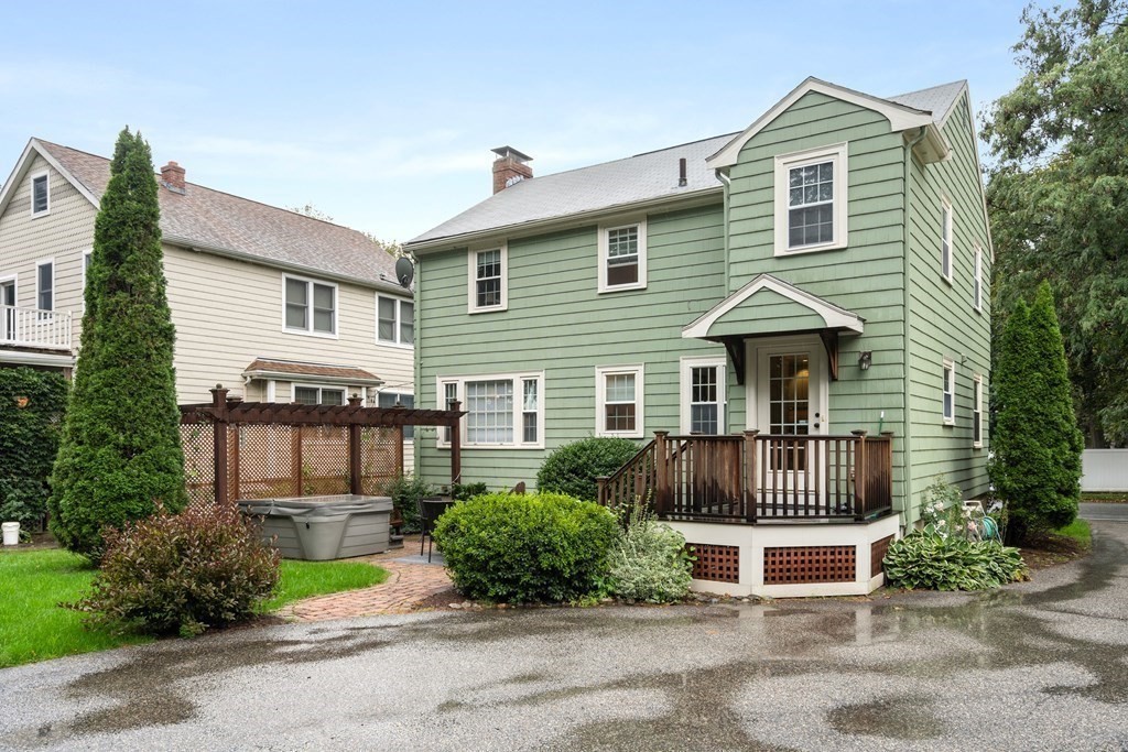 22 Dow Avenue Arlington, MA 02476 - Photo 24 of 27