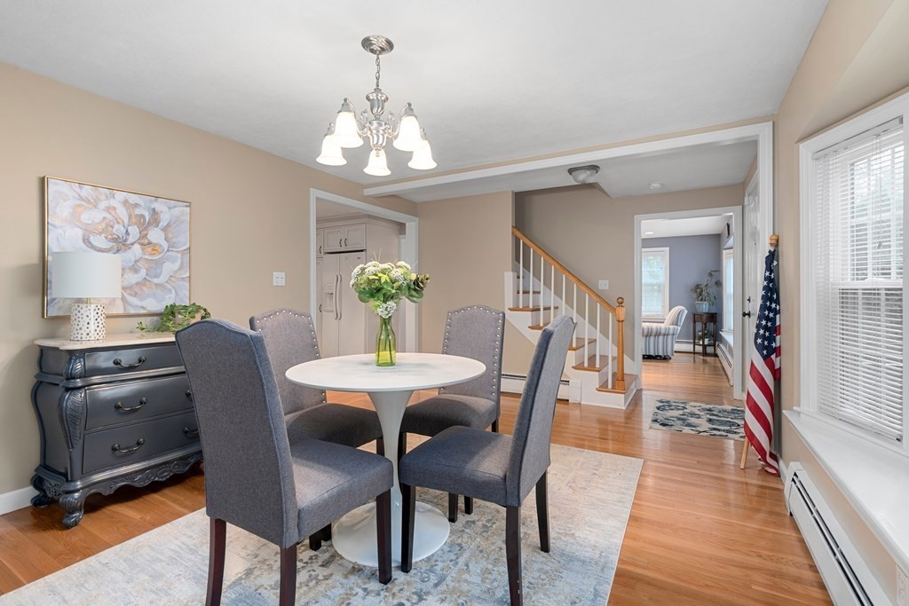 22 Dow Avenue Arlington, MA 02476 - Photo 4 of 27