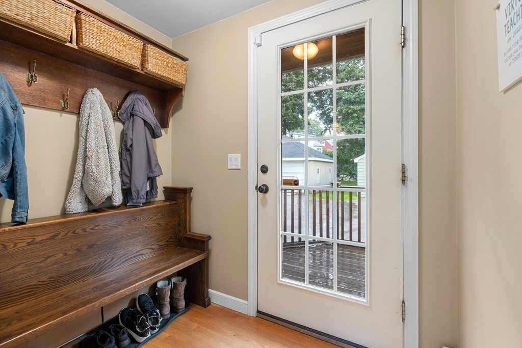 22 Dow Avenue Arlington, MA 02476 - Photo 10 of 27