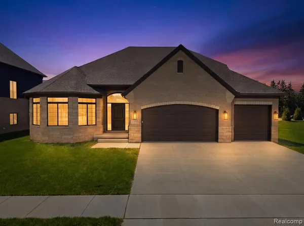 $810,000 | 53731 Addington Drive, Macomb, MI 48042