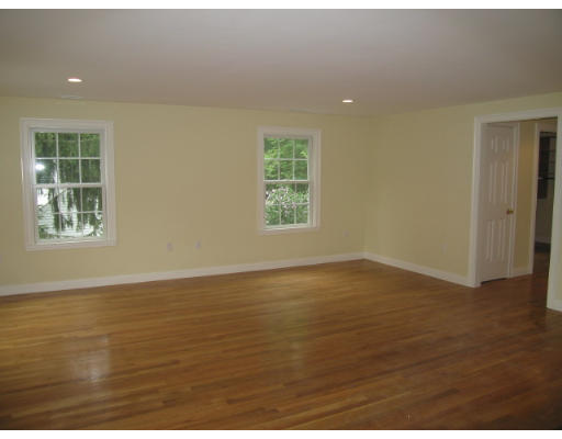 11 Canterbury Road Winchester, MA 01890 - Photo 10 of 11 Gallery Image 10