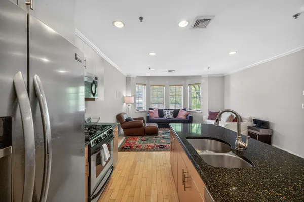 $1,100,000 | 1313 Park Avenue, Unit 2A, Hoboken, NJ 07030