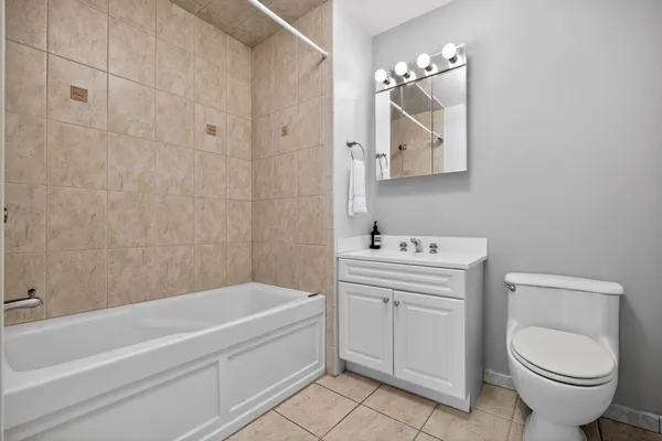 $1,100,000 | 1313 Park Avenue, Unit 2A, Hoboken, NJ 07030