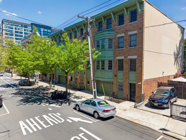 $1,100,000 | 1313 Park Avenue, Unit 2A, Hoboken, NJ 07030