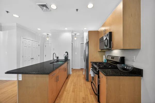 $1,100,000 | 1313 Park Avenue, Unit 2A, Hoboken, NJ 07030
