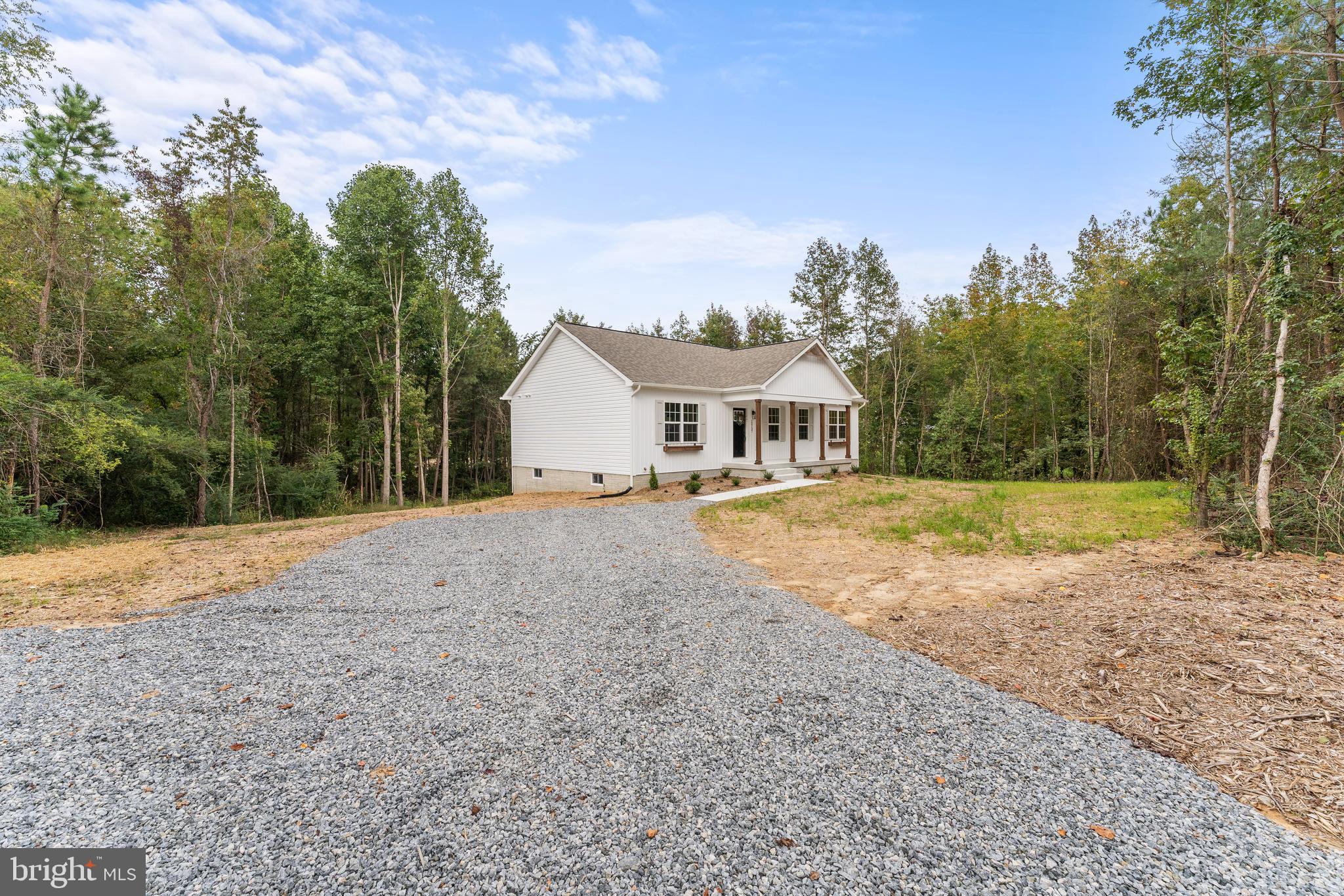 12137 Ridge Road King George, VA 22485 - Photo 5 of 60 Gallery Image 5