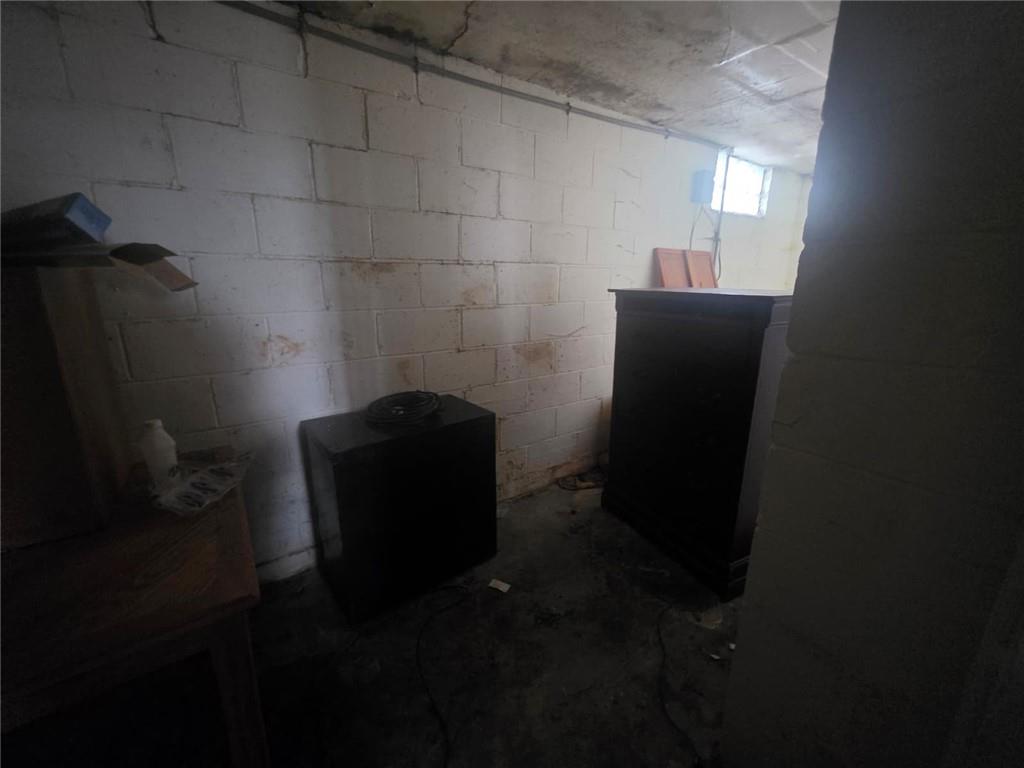 429 Paris Colliers Road Burgettstown, PA 15021 - Photo 22 of 25 a view of a bathroom with a sink