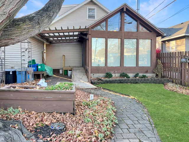 $189,000 | 830 Chartres Street, LaSalle, IL 61301