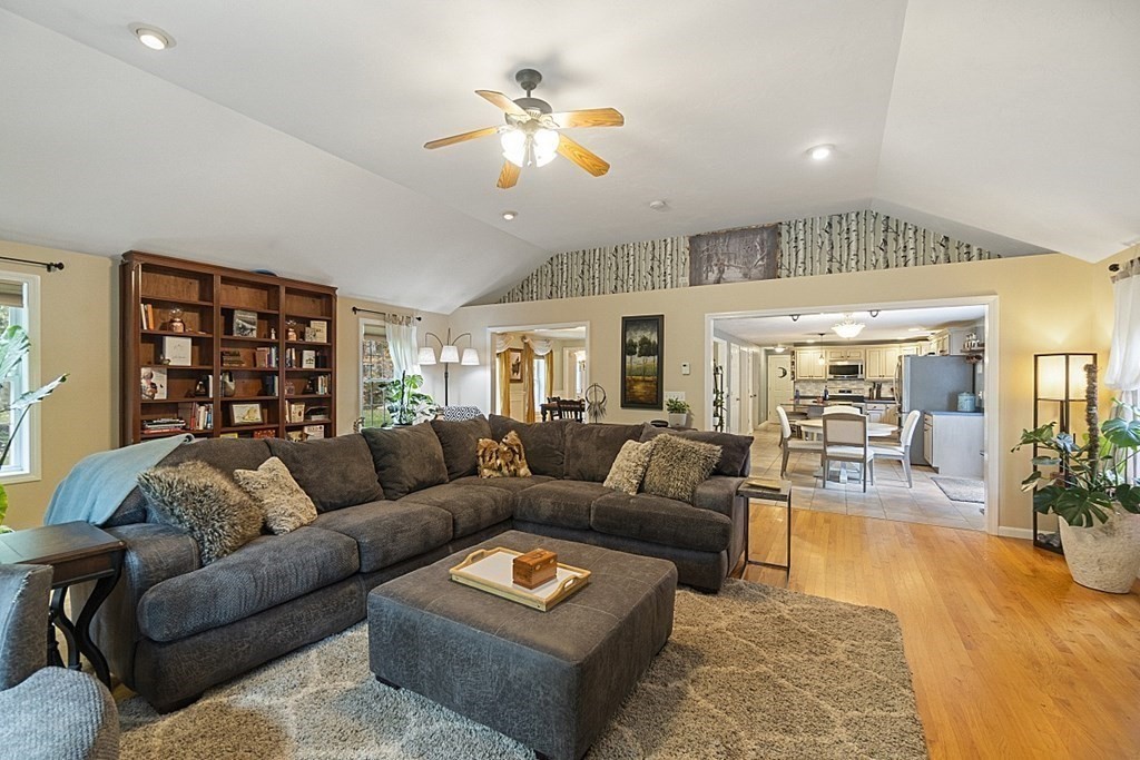 80 Dunn Road Ashburnham, MA 01430 - Photo 12 of 35