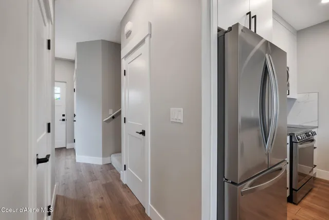 $1,800,000 | 1683-1679 Onyx Court, Sandpoint, ID 83864