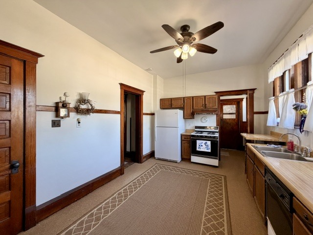 622 North Monroe Street Clinton, IL 61727 - Photo 21 of 60