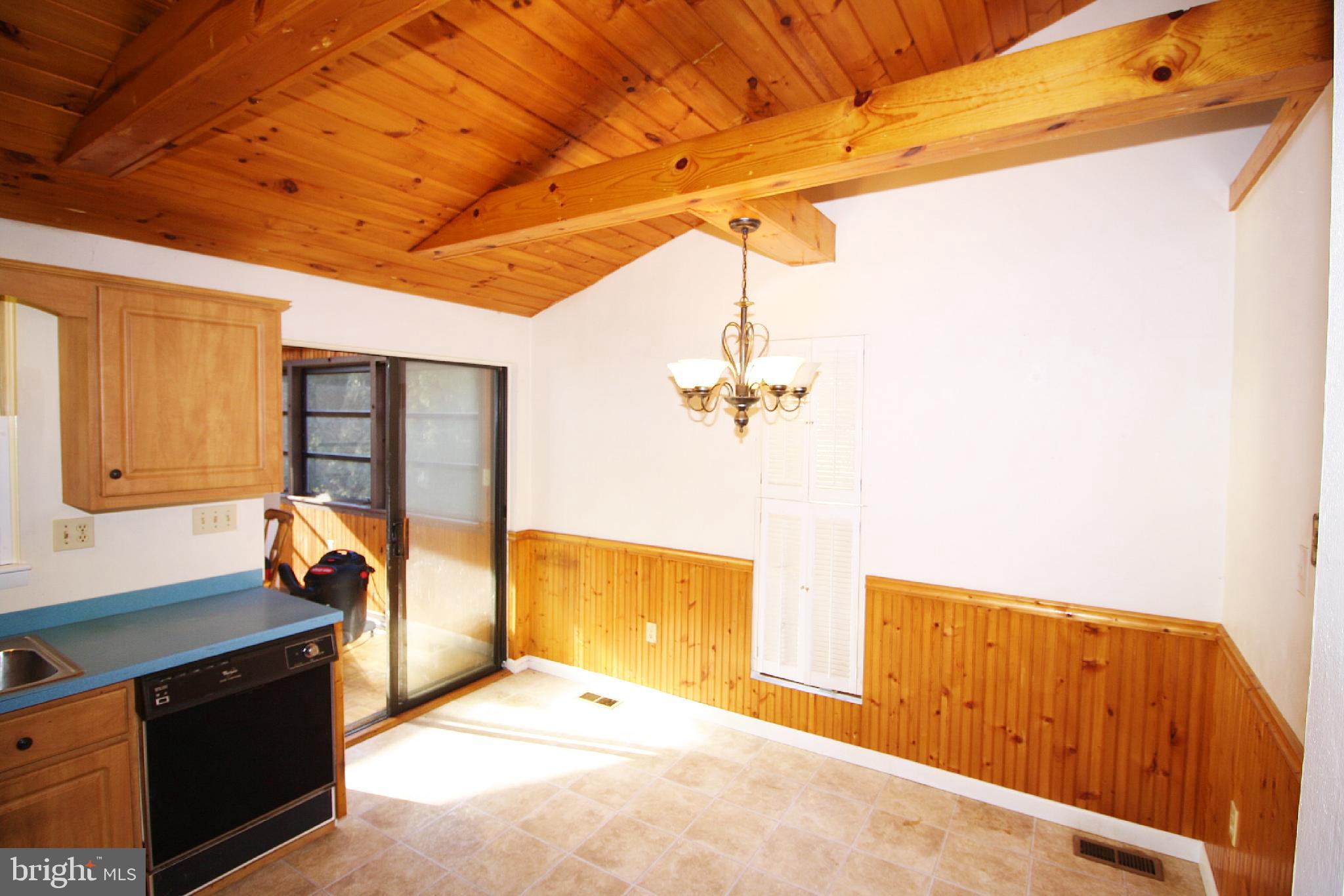 7863 Gnatstown Road Hanover, PA 17331 - Photo 25 of 42 Kitchen w/ Dining Area