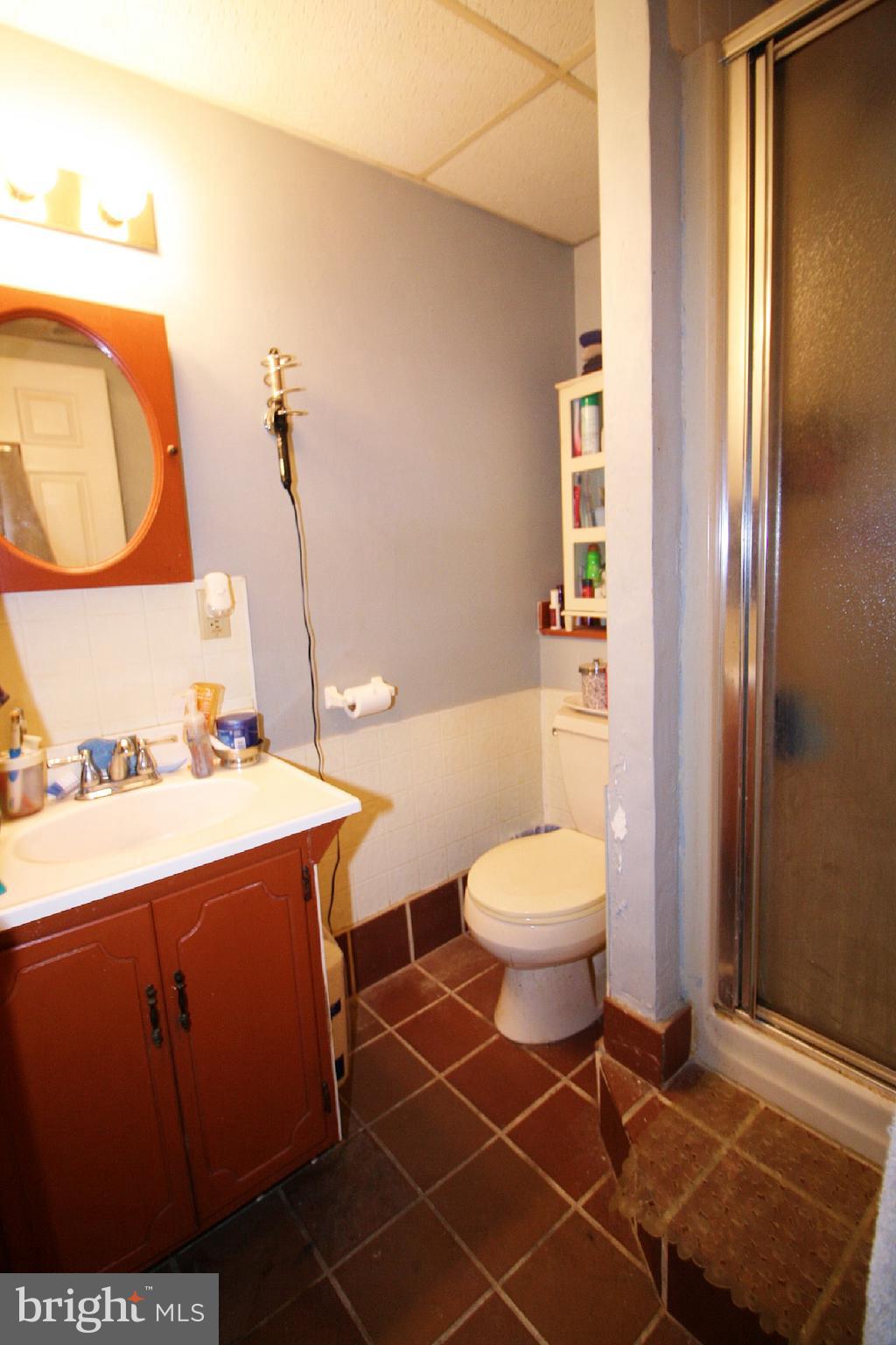 7863 Gnatstown Road Hanover, PA 17331 - Photo 38 of 42 LL Full Bathroom