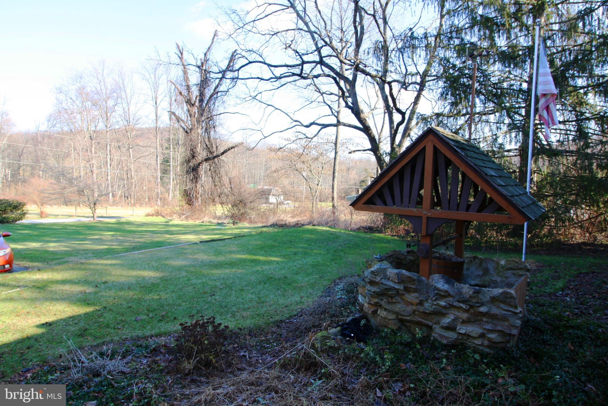 7863 Gnatstown Road Hanover, PA 17331 - Photo 4 of 42 Front Yard