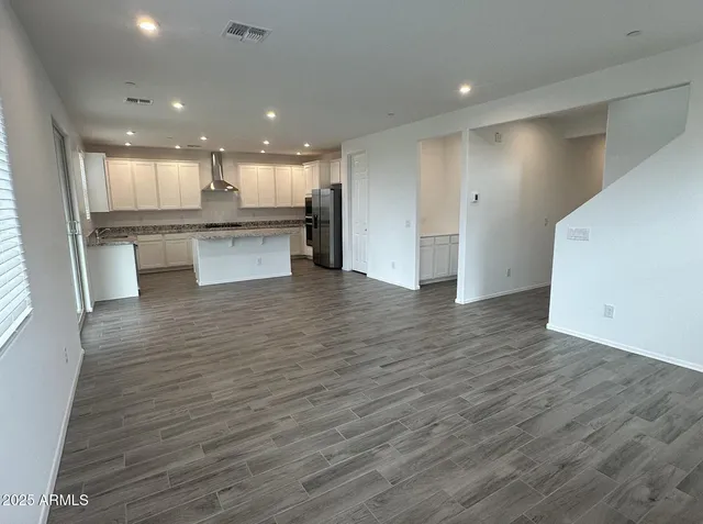 $2,895 | 13287 West Eagle Feather Road, Peoria, AZ 85383