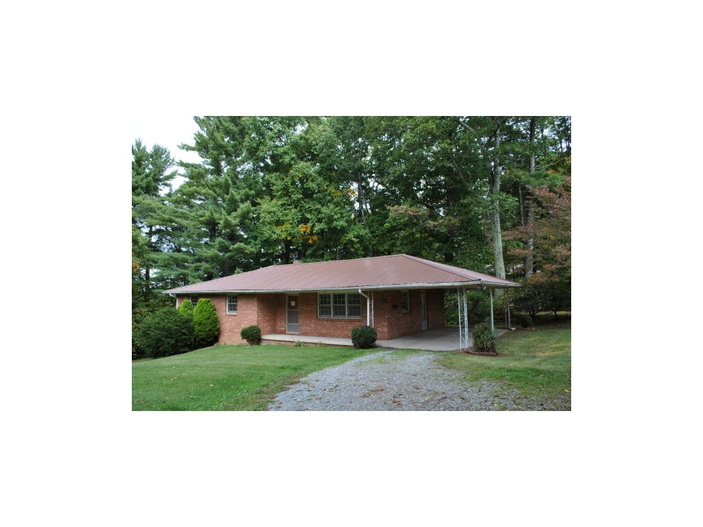 221 Cecil Miller Road Boone, NC 28607 - Photo 1 of 7 Brick Ranch