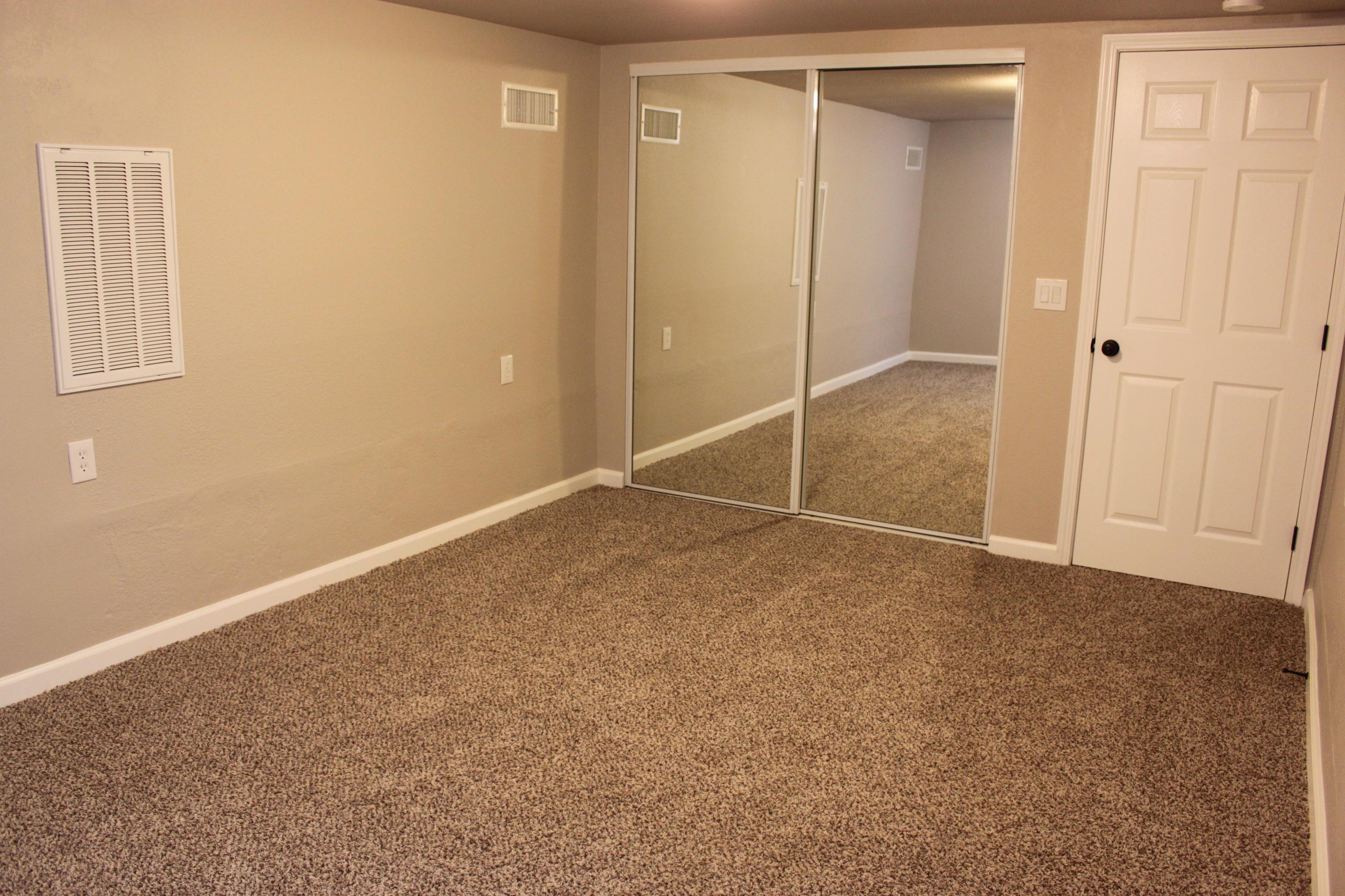 22158 Sunshine Way Redding, CA 96003 - Photo 16 of 29 Bedroom 3