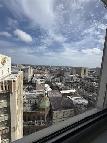 $3,380 | 210 Baronne Street, Unit 1804, New Orleans, LA 70112