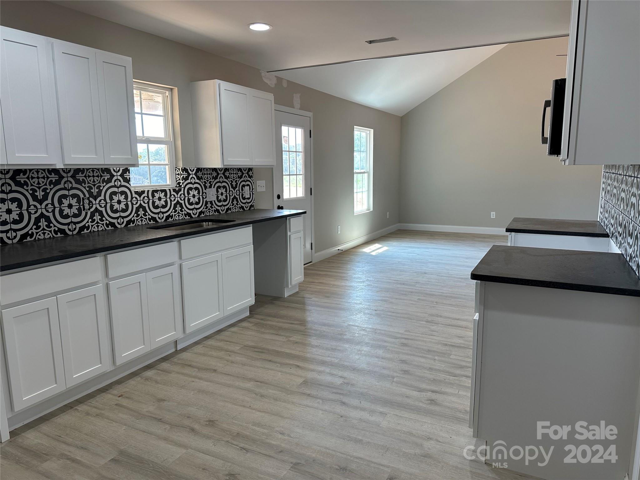 5856 Oakridge Road Clover, SC 29710 - Photo 11 of 26 Gallery Image 11