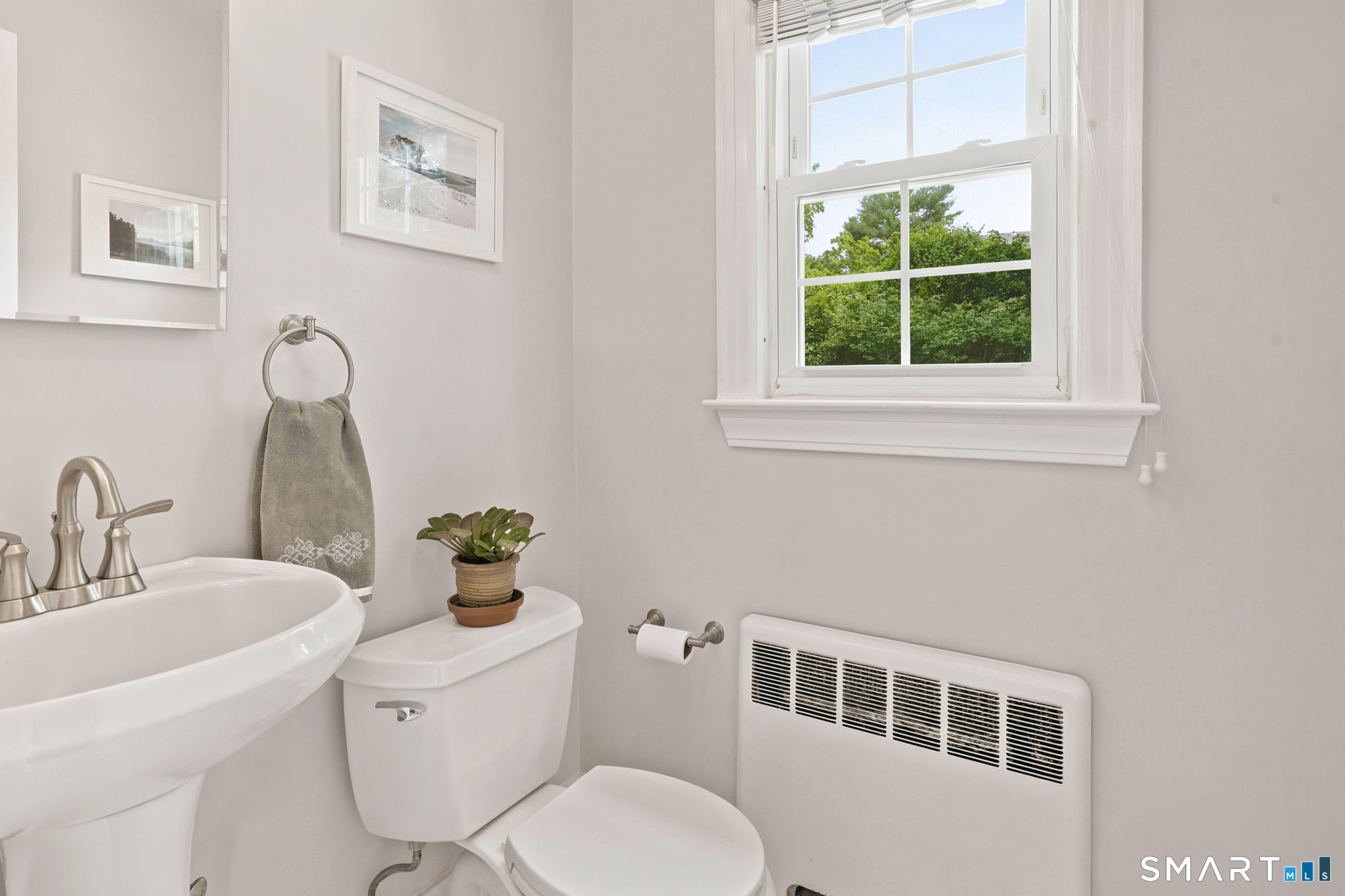 37 Cleveland Road New Haven, CT 06515 - Photo 11 of 30