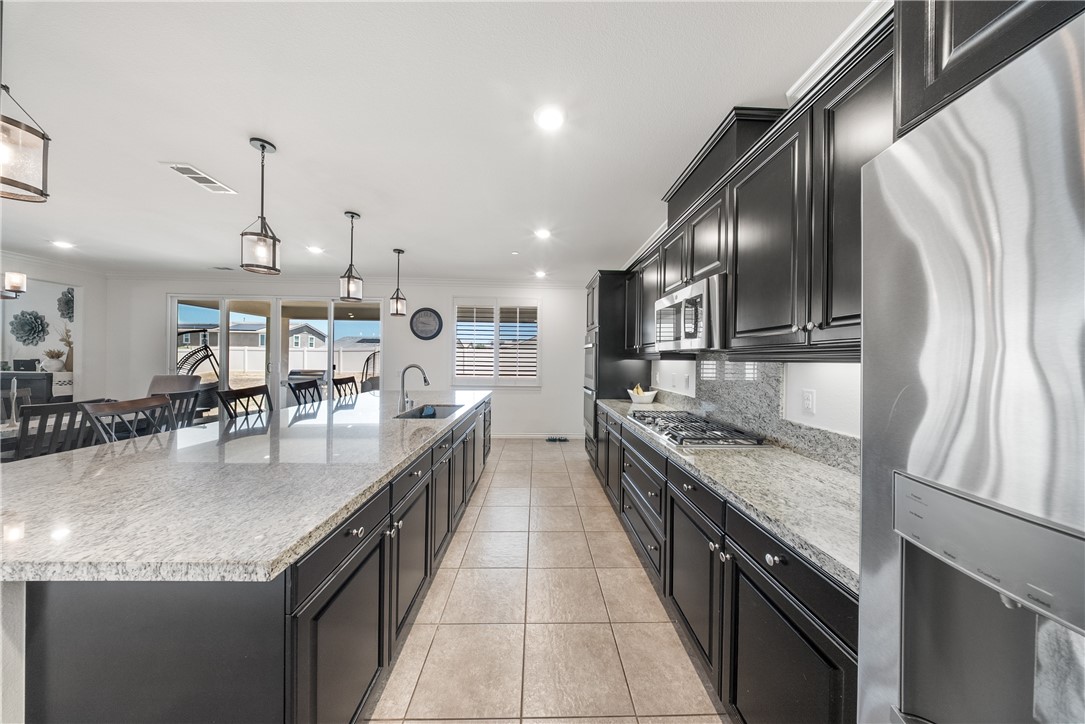 13862 Mardi Gras Lane Riverside, CA 92503 - Photo 20 of 68