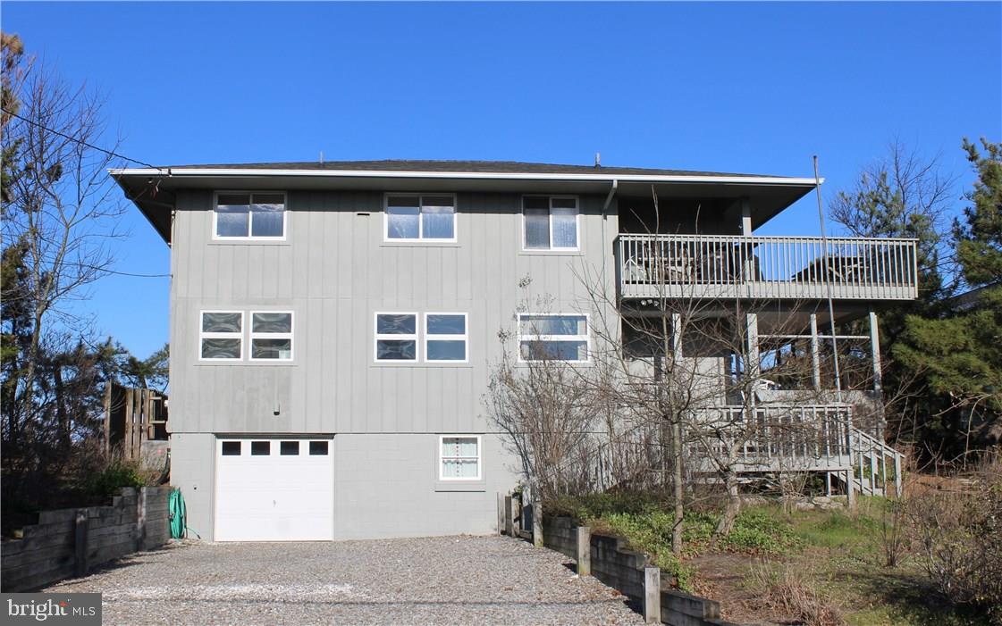 32081 Surf Road Bethany Beach, DE 19930 - Photo 3 of 18 Gallery Image 3