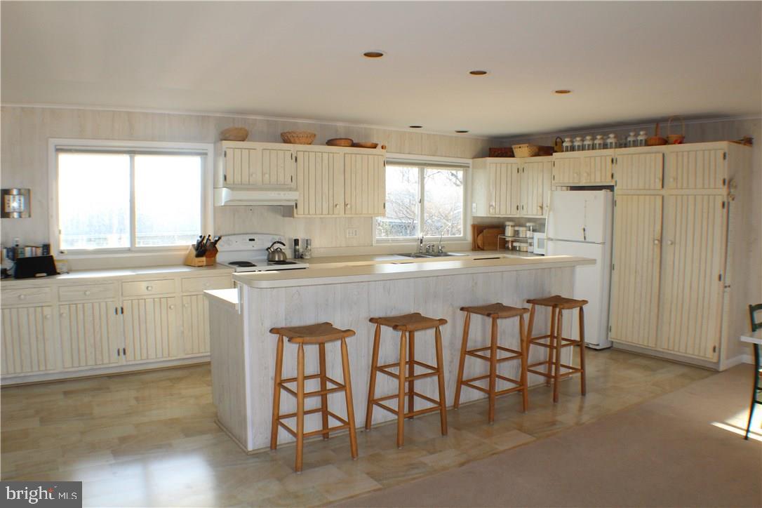 32081 Surf Road Bethany Beach, DE 19930 - Photo 6 of 18 Gallery Image 6