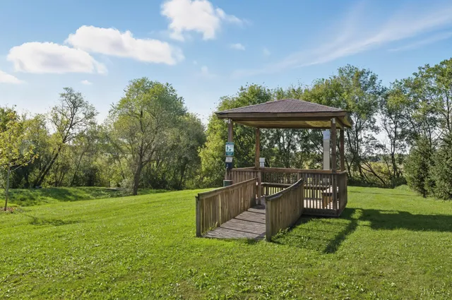 $325,000 | 25415 Grail Court, Wyoming, MN 55092