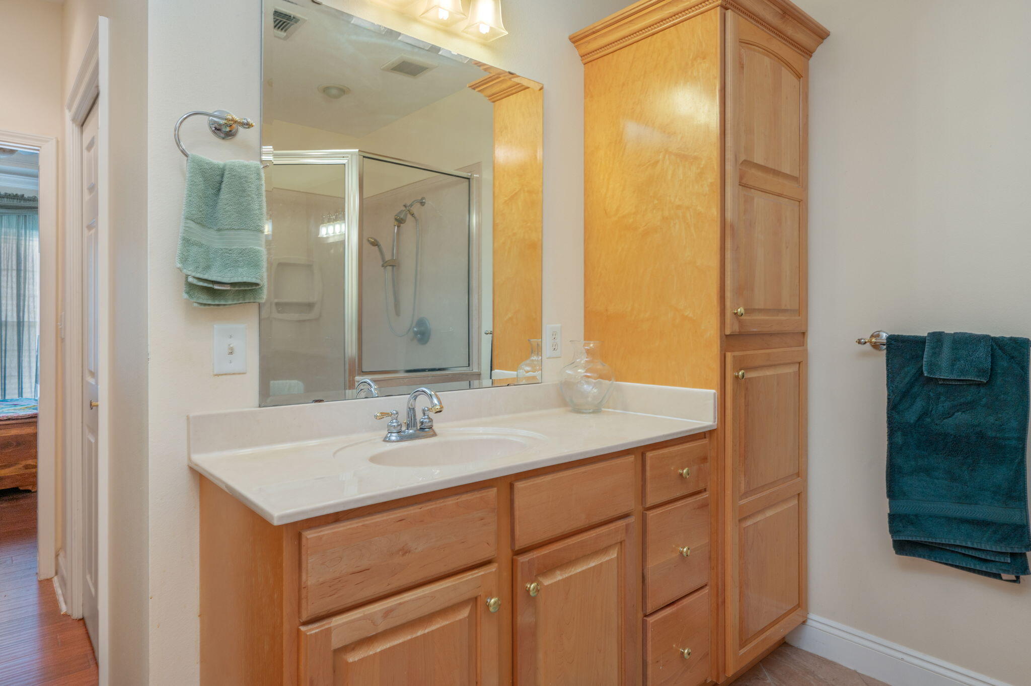 6199 Lake Ella Road Crestview, FL 32539 - Photo 31 of 58 Vanity with lots of cabinet space