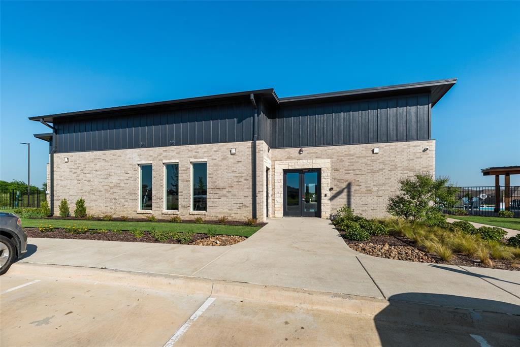 7005 Adderly Road Pilot Point, TX 76258 - Photo 35 of 38 Community club house