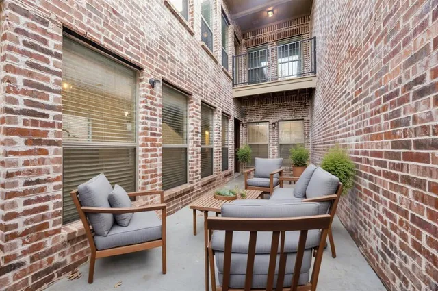 $2,400 | 6743 Pistoia Drive, Frisco, TX 75034