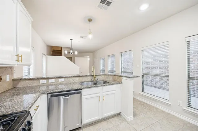 $2,400 | 6743 Pistoia Drive, Frisco, TX 75034