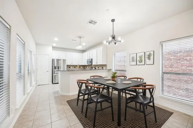 $2,400 | 6743 Pistoia Drive, Frisco, TX 75034