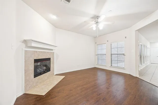 $2,400 | 6743 Pistoia Drive, Frisco, TX 75034