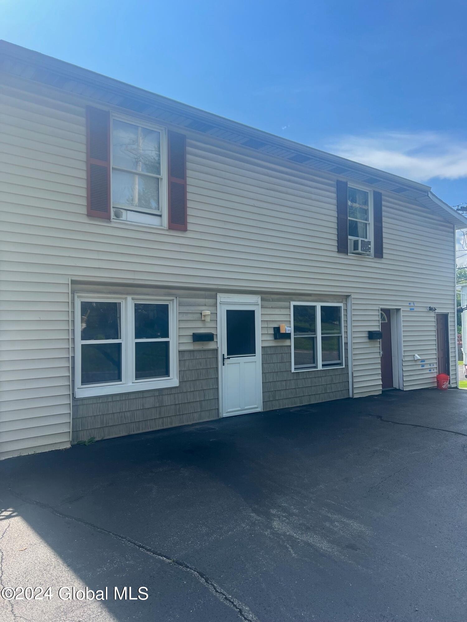 142 Old Loudon Road, Unit 2 Colonie, NY 12110 - Photo 1 of 8 exterior