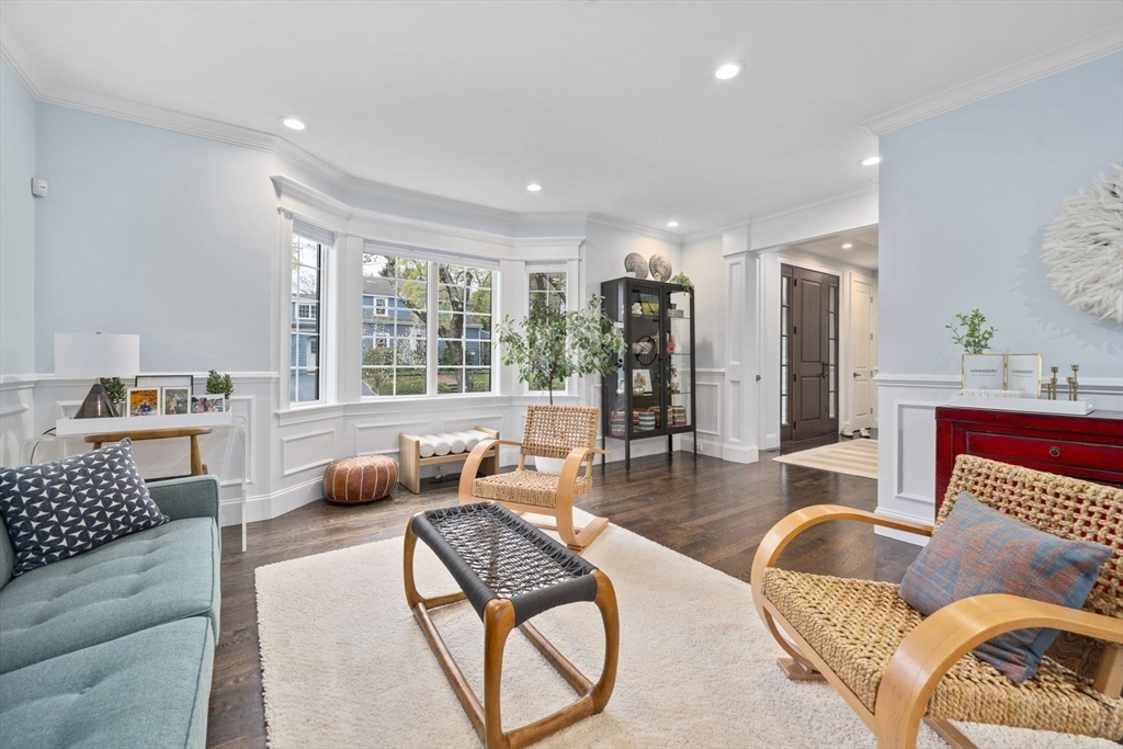 11 Woodhaven Road Newton, MA 02468 - Photo 6 of 42