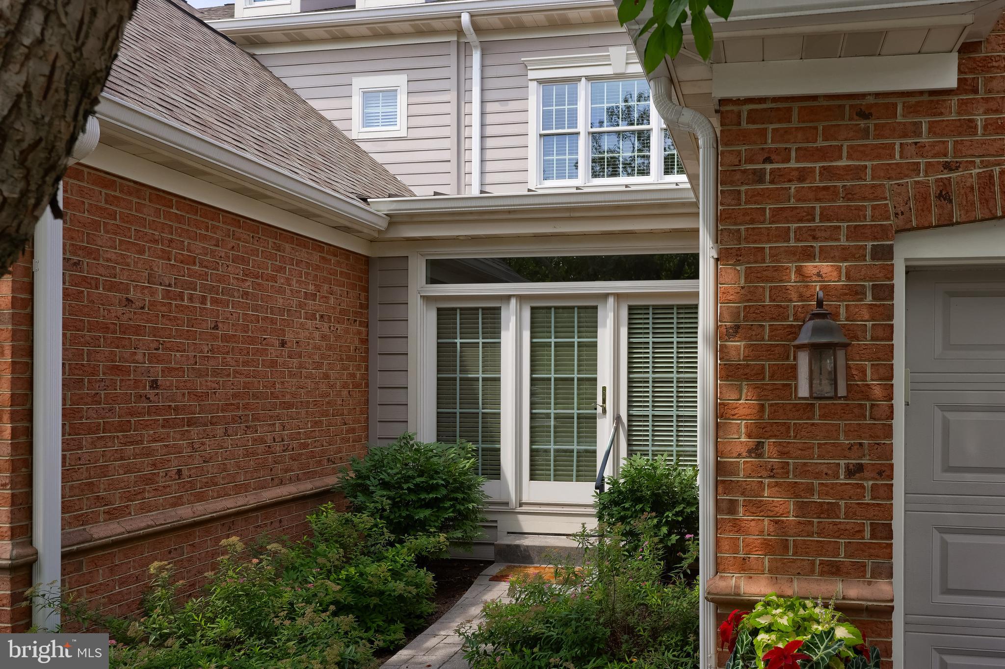 605 Northfield Road Lititz, PA 17543 - Photo 6 of 50 Front Entrance